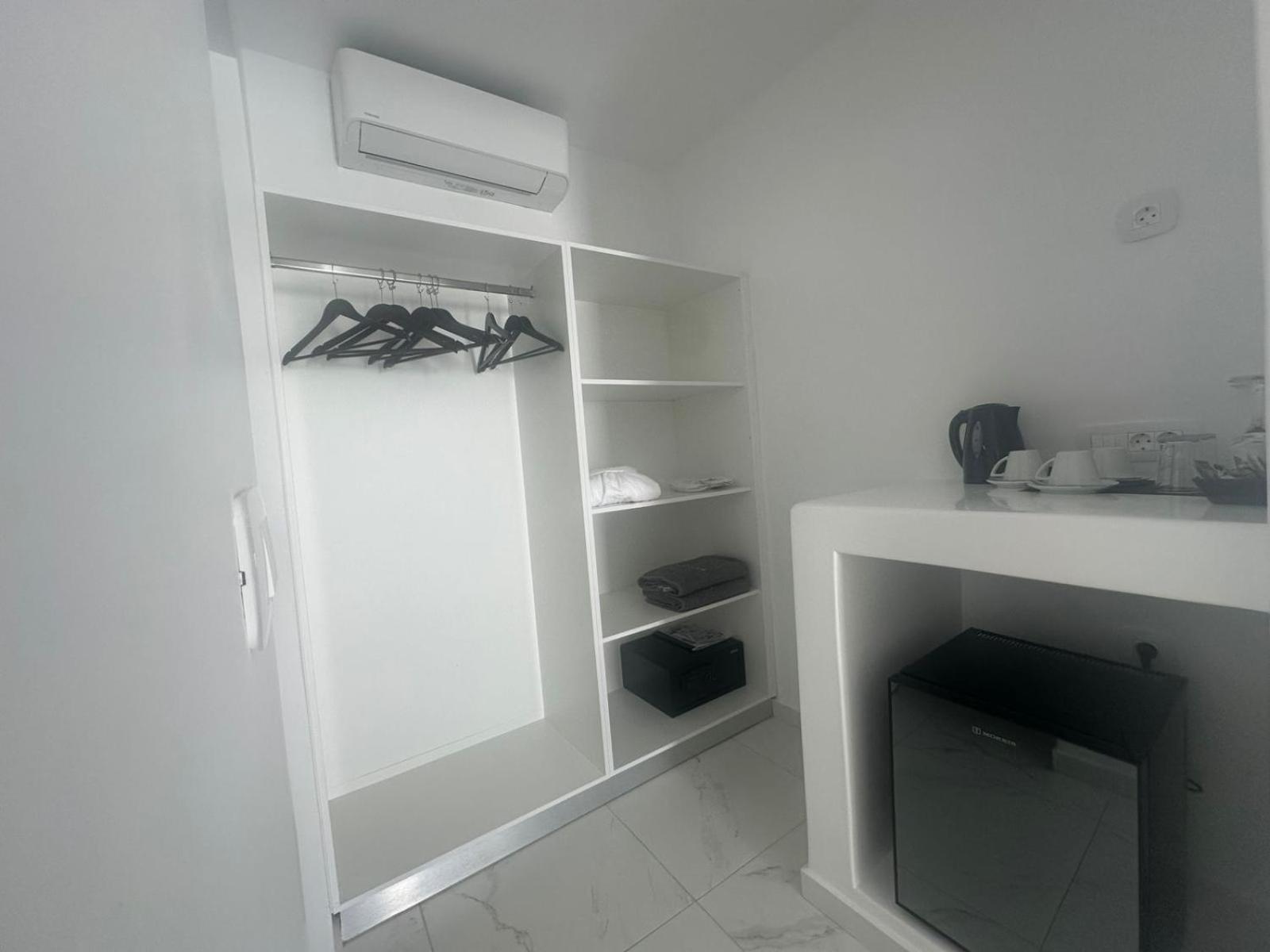 White Concept Caves (adults Only) Hotel Fira (Santorini)